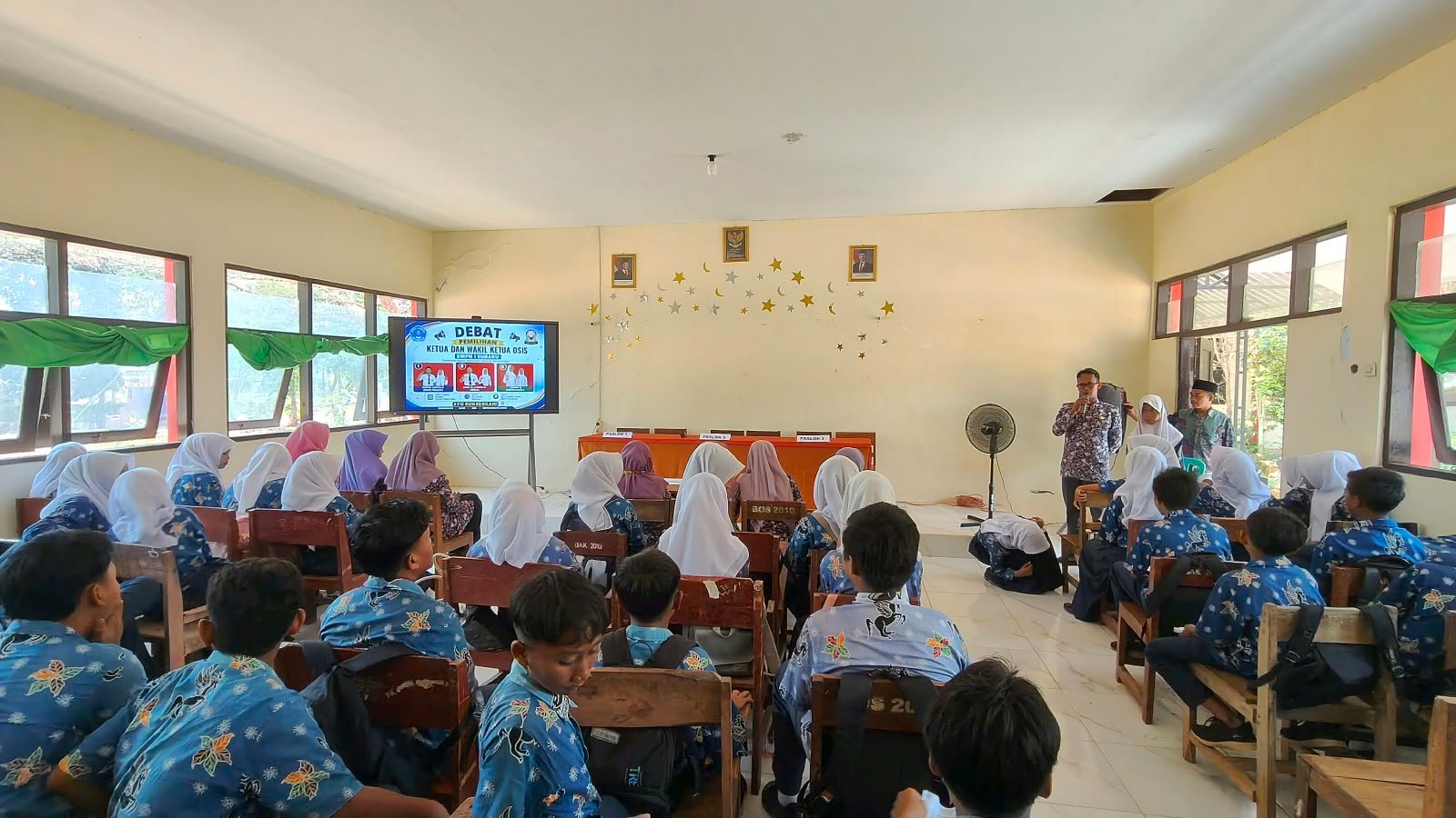 Bangun Jiwa Kepemimpinan, SMPN 1 Rubaru Gelar Debat Kandidat OSIS Tahun 2026